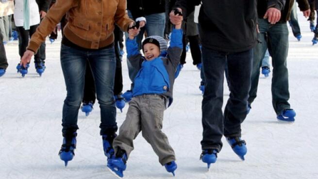 Entradas Para El Palacio De Hielo Txuri Urdin Por 2 Oferta Con Descuento 71 Ofertas En Donostia San Sebastian Y Gipuzkoa Oferplan