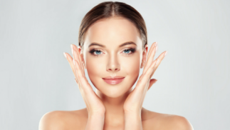 Piel luminosa y sana con la limpieza facial básica en Clínica Ixia